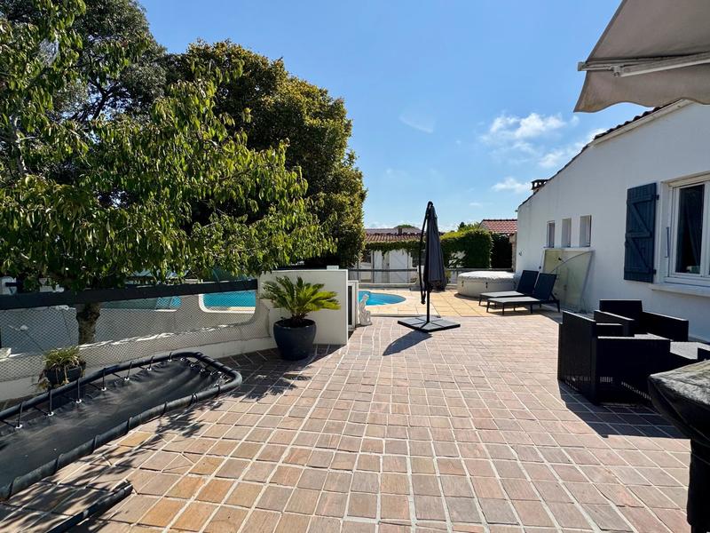 Maison - 136 m² - 5 pièces