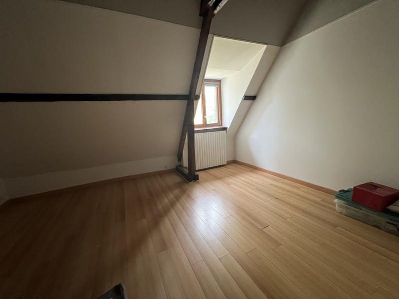 Maison - 179 m² - 7 pièces