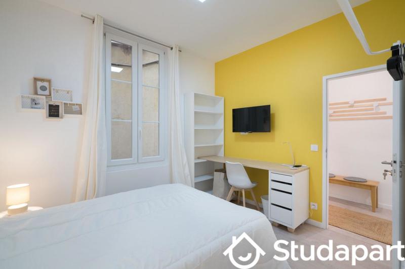 Chambre - 10 m² - 1 pièce