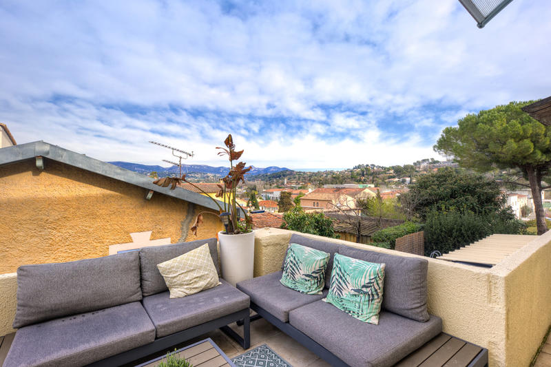 Maison - 193 m² - 6 pièces