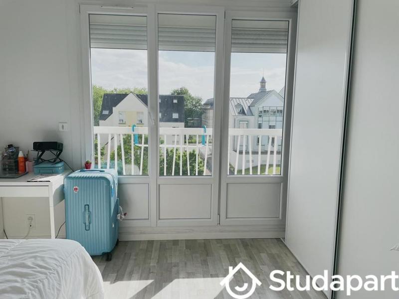 Chambre - 9 m² - 1 pièce