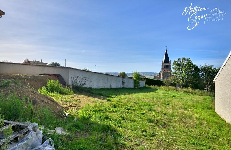 Terrain constructible - 737 m²