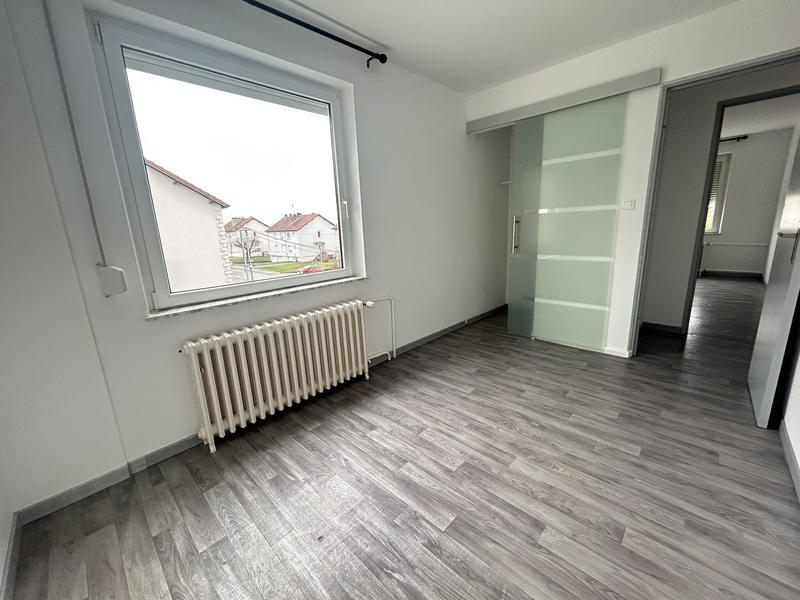 Appartement - 100 m² - 5 pièces