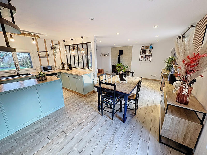 Maison - 80 m² - 4 pièces