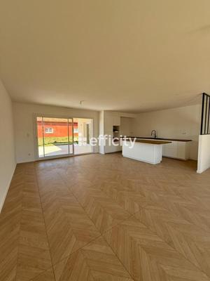 Maison - 128 m² - 4 pièces