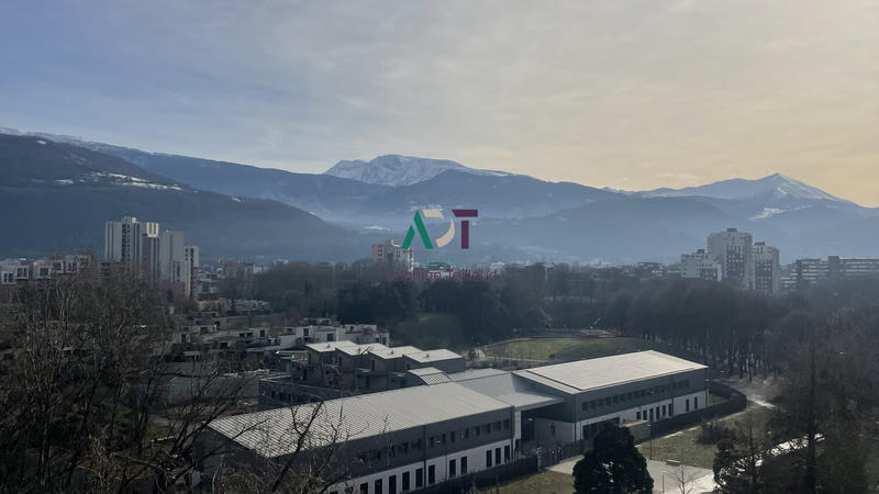 Appartement - 85 m² - 3 pièces