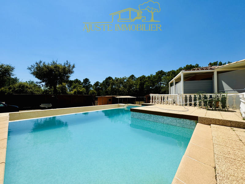 Maison - 310 m² - 10 pièces