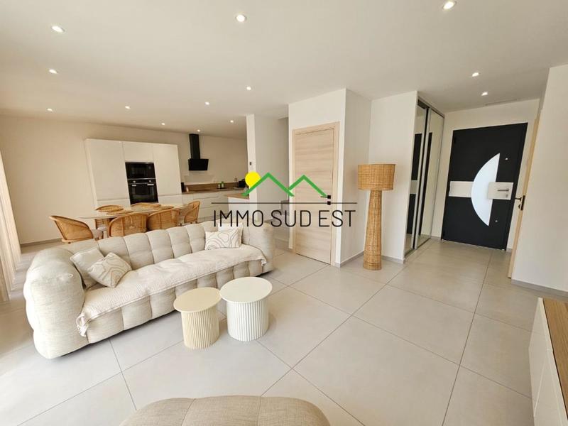 Maison - 108 m² - 6 pièces