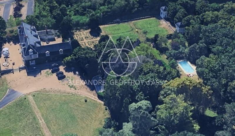 Château - 600 m² - 21 pièces