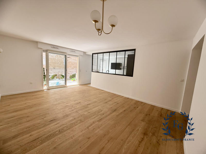 Appartement - 90 m² - 4 pièces