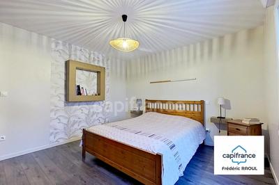 Maison - 227 m² - 6 pièces