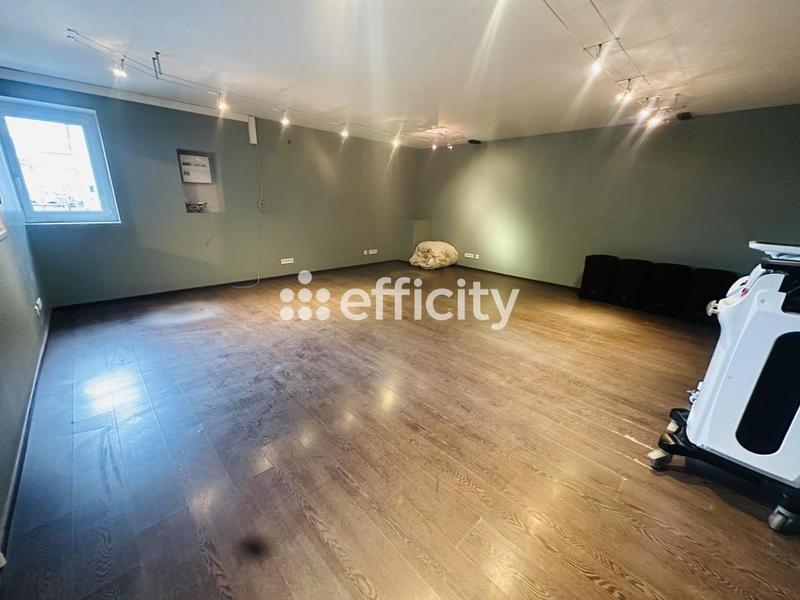 Bureau - 321 m² - 6 pièces