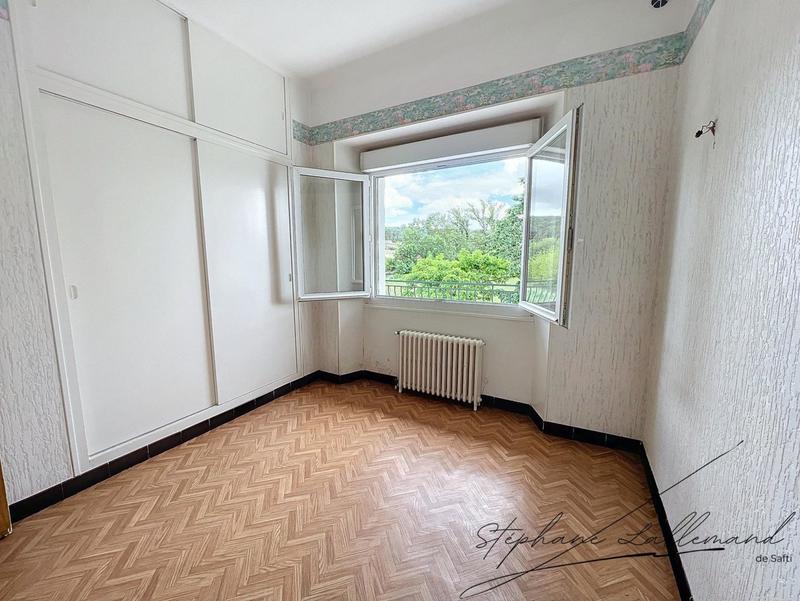 Maison - 190 m² - 10 pièces