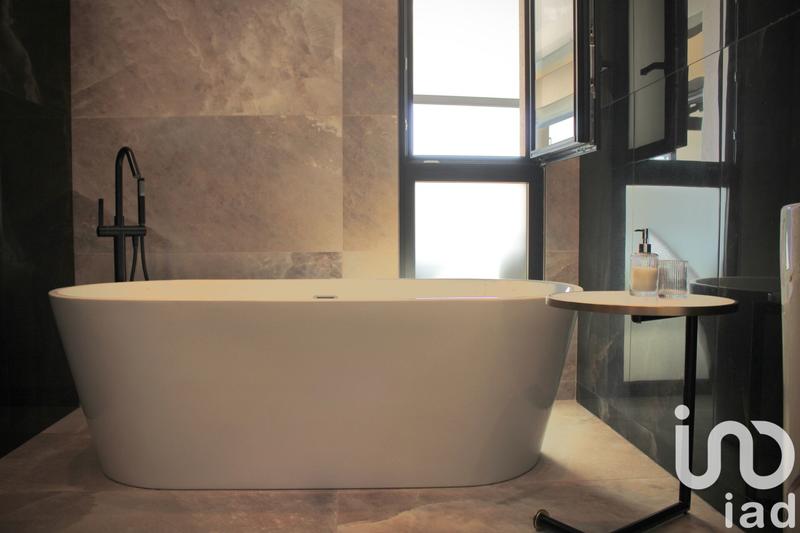 Maison - 185 m² - 7 pièces