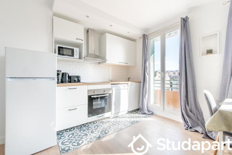 Chambre - 11 m² - 1 pièce