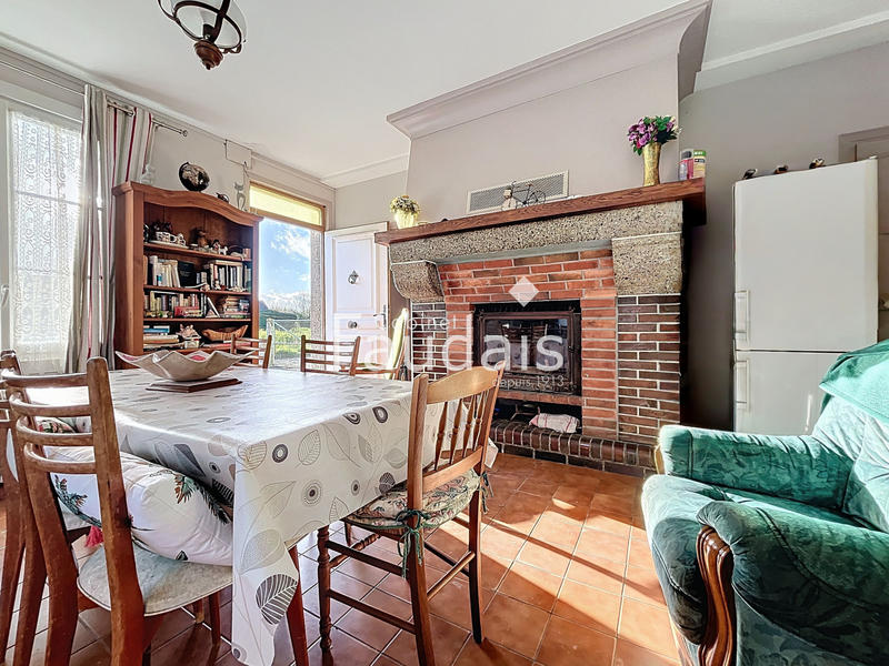 Maison - 80 m² - 4 pièces