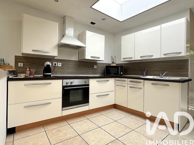 Maison - 90 m² - 5 pièces