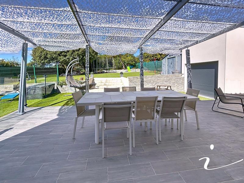 Villa - 145 m² - 6 pièces