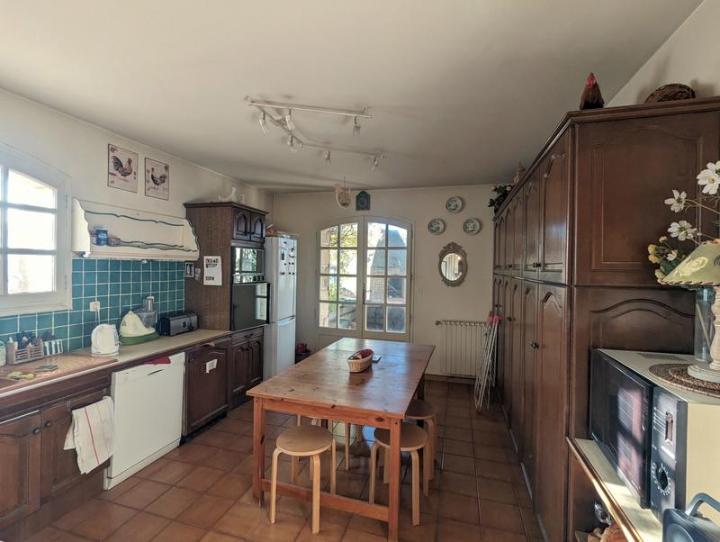 Maison - 260 m² - 6 pièces