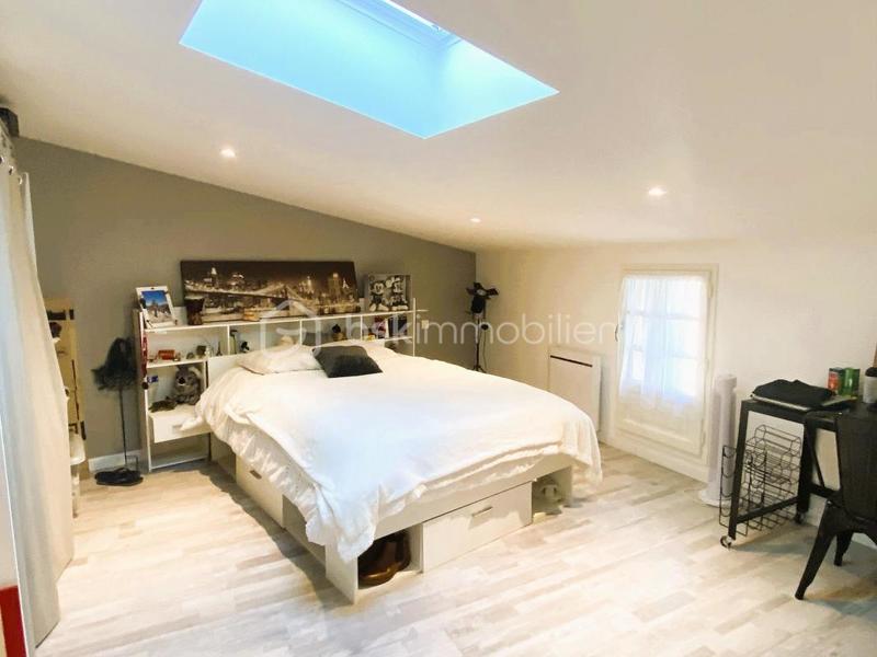 Maison de ville - 200 m² - 9 pièces