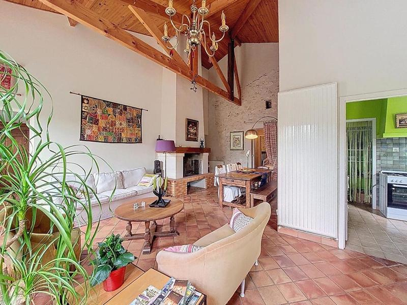 Demeure - 431 m² - 14 pièces