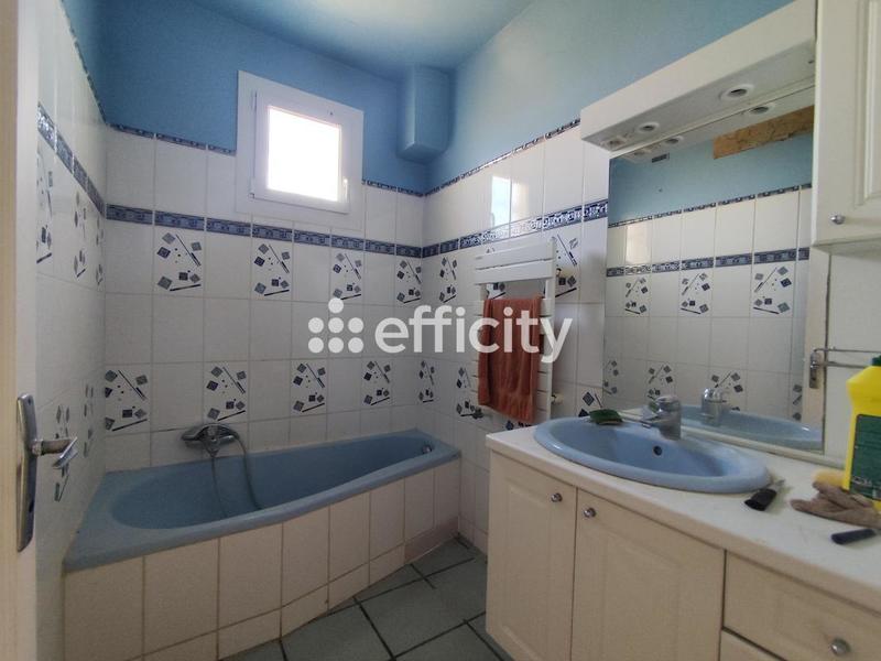 Maison - 97 m² - 5 pièces