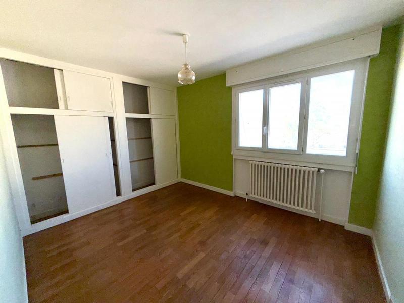 Appartement - 100 m² - 4 pièces