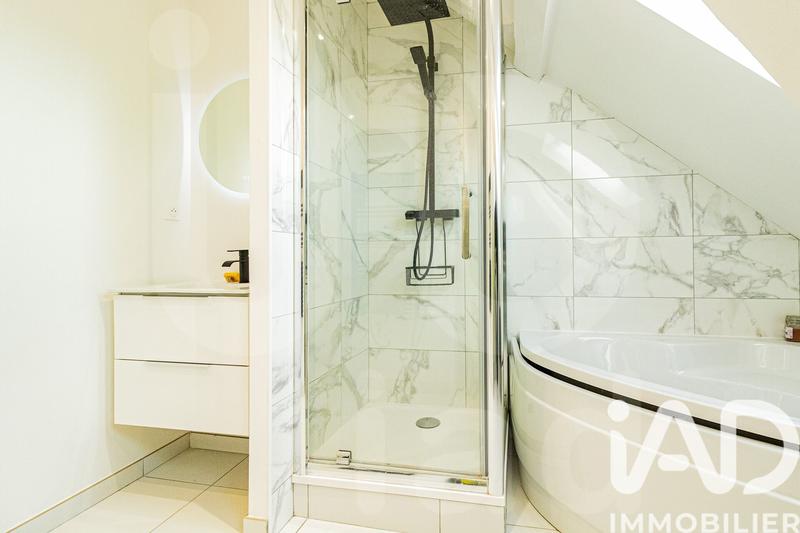 Loft - 88 m² - 5 pièces