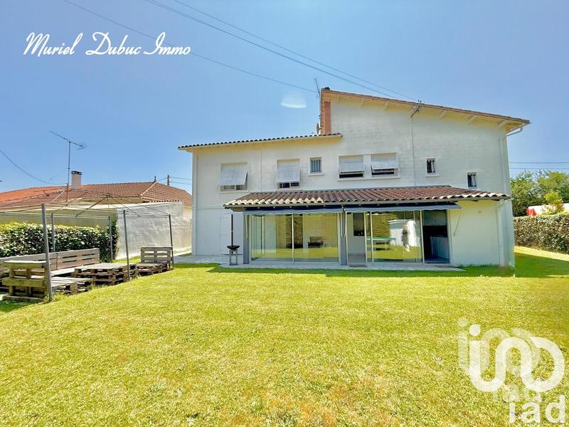 Maison - 200 m² - 7 pièces