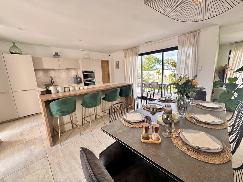 Maison contemporaine - 143 m² - 5 pièces