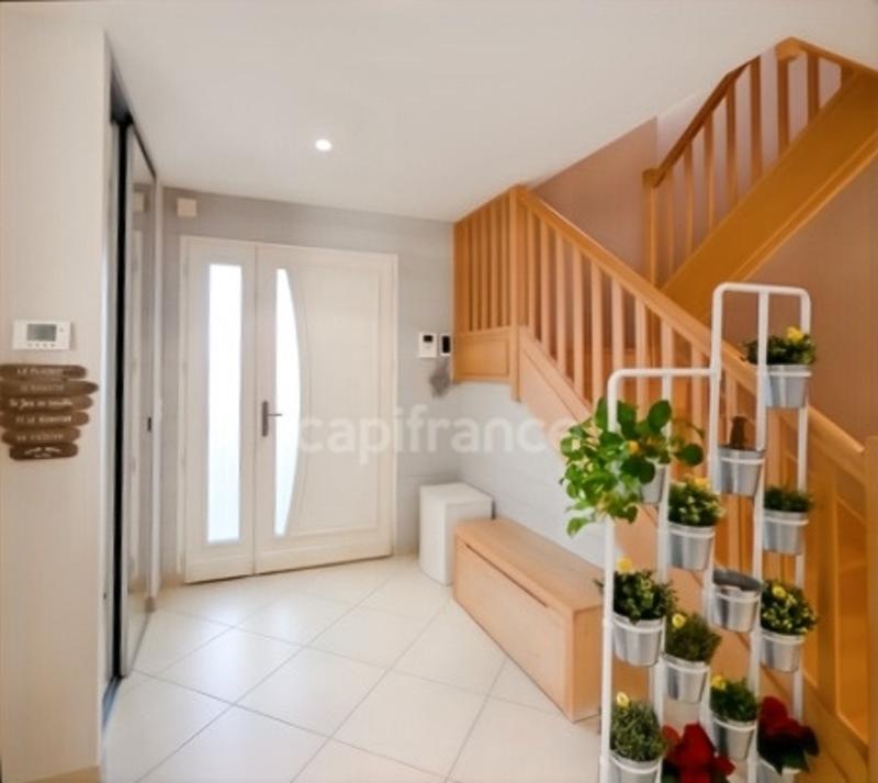 Maison - 179 m² - 8 pièces