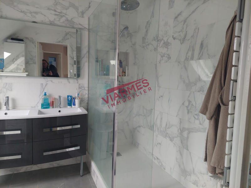 Maison traditionnelle - 110 m² - 6 pièces