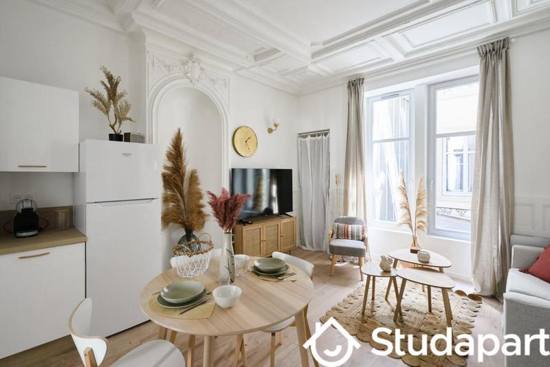 Chambre - 11 m² - 1 pièce