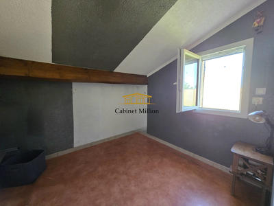 Maison - 96 m² - 4 pièces