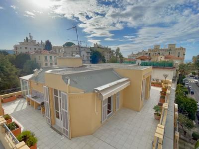 Appartement - 92 m² - 3 pièces