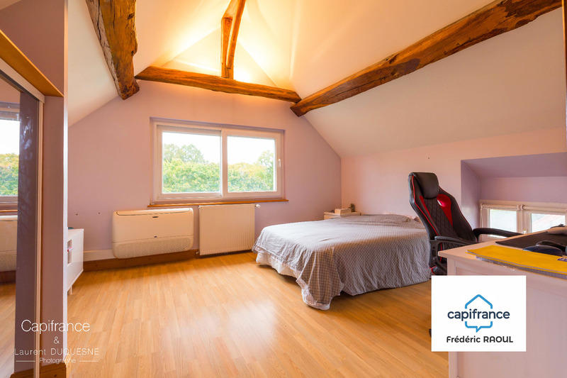 Maison - 240 m² - 8 pièces