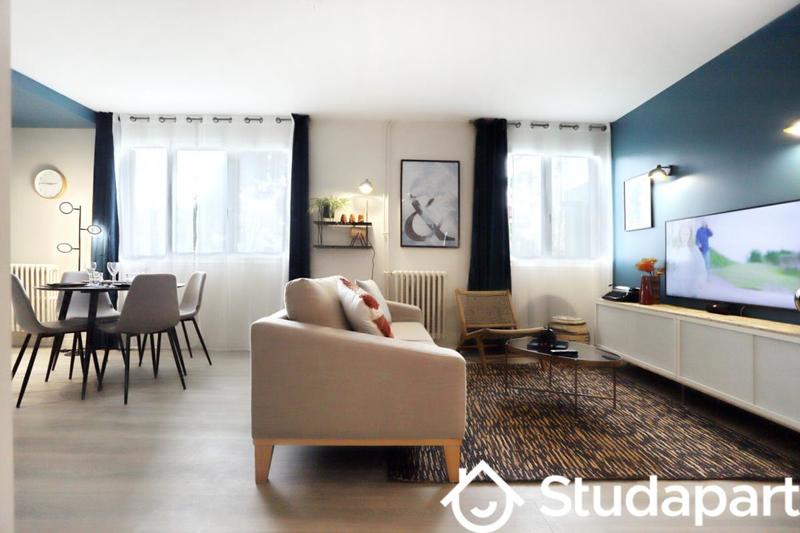 Chambre - 11 m² - 1 pièce