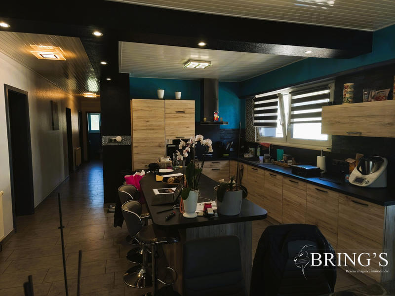 Maison - 115 m² - 6 pièces