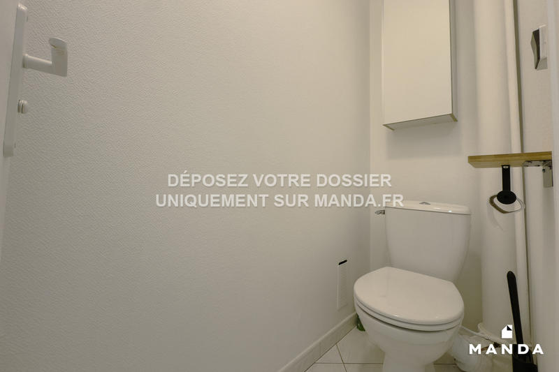 Chambre - 9 m² - 6 pièces