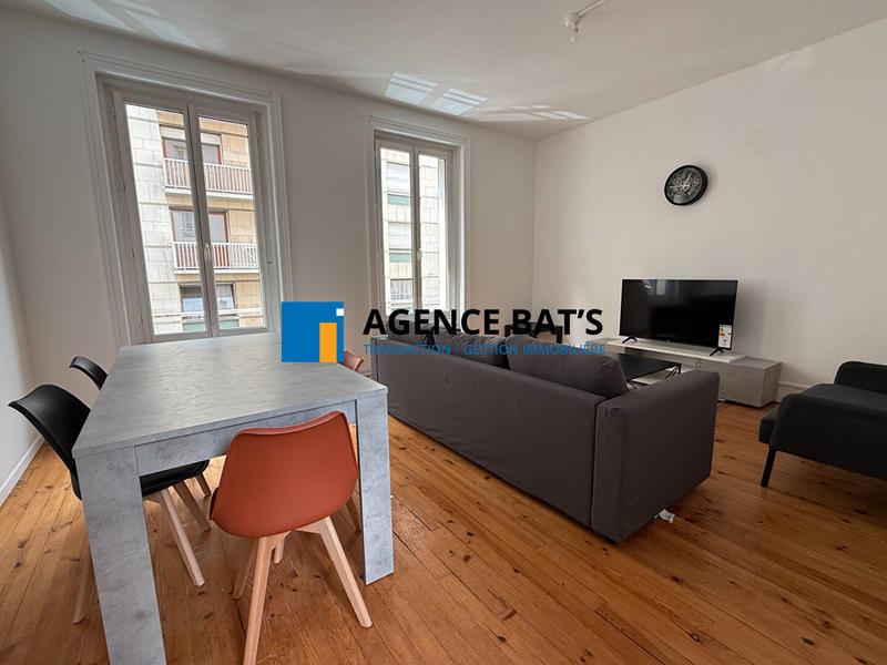 Appartement - 120 m² - 4 pièces
