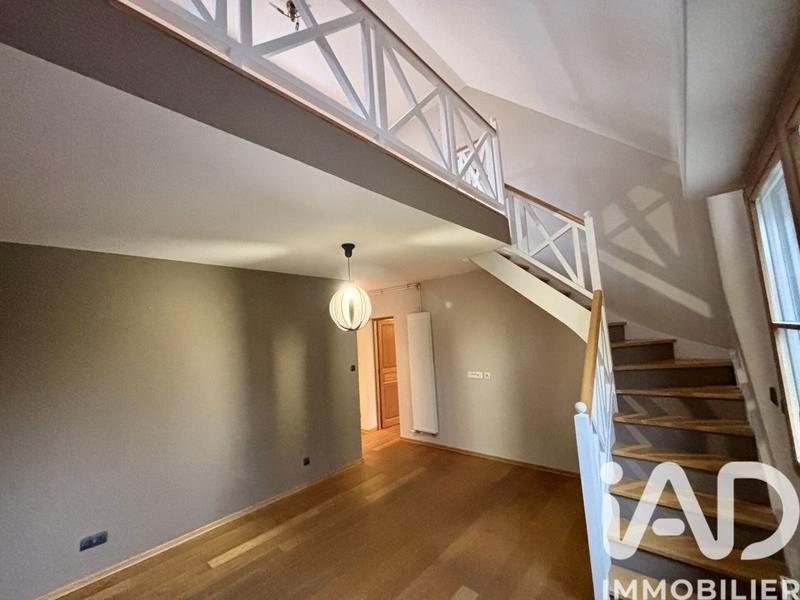 Maison - 313 m² - 7 pièces