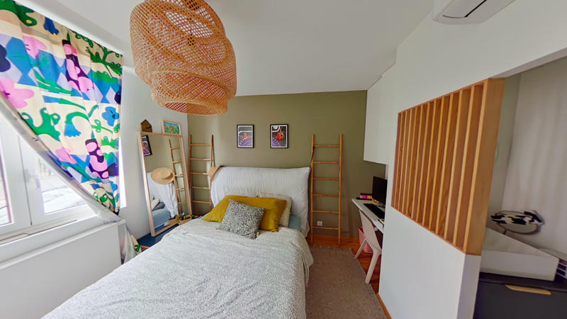 Maison - 95 m² - 4 pièces