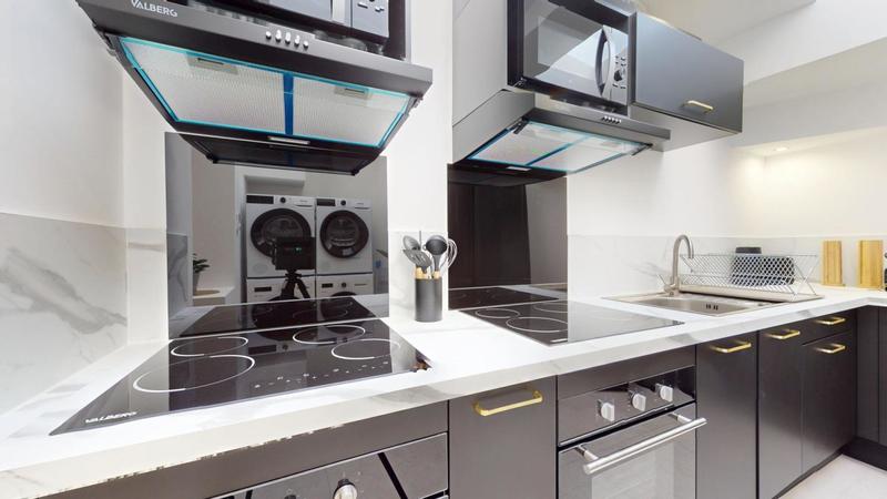 Maison - 142 m² - 10 pièces