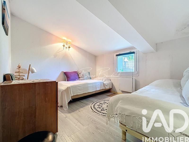 Maison - 361 m² - 10 pièces