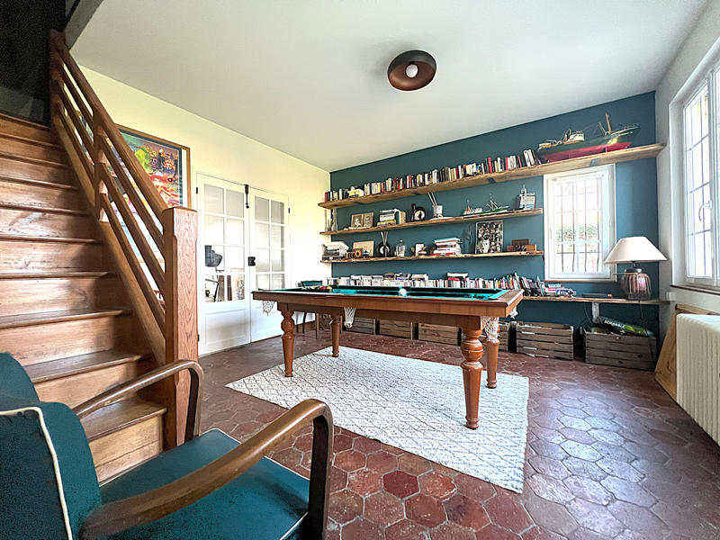 Maison - 297 m² - 10 pièces