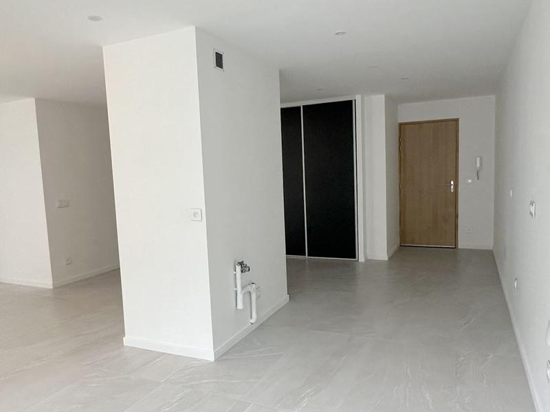 Appartement - 94 m² - 4 pièces