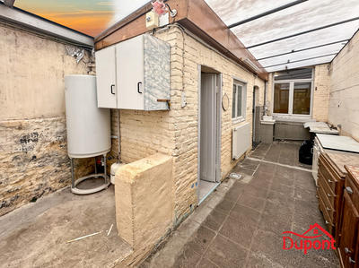 Maison - 1 m² - 5 pièces