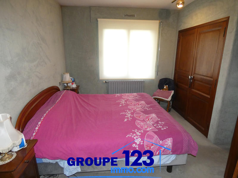 Maison - 435 m² - 9 pièces