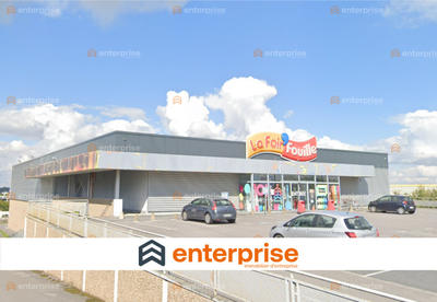 Local commercial - 2 500 m²