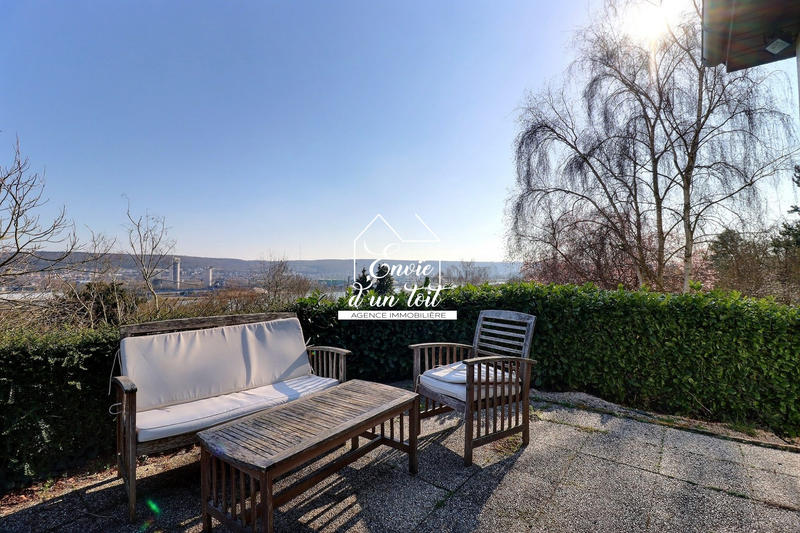 Maison - 108 m² - 4 pièces